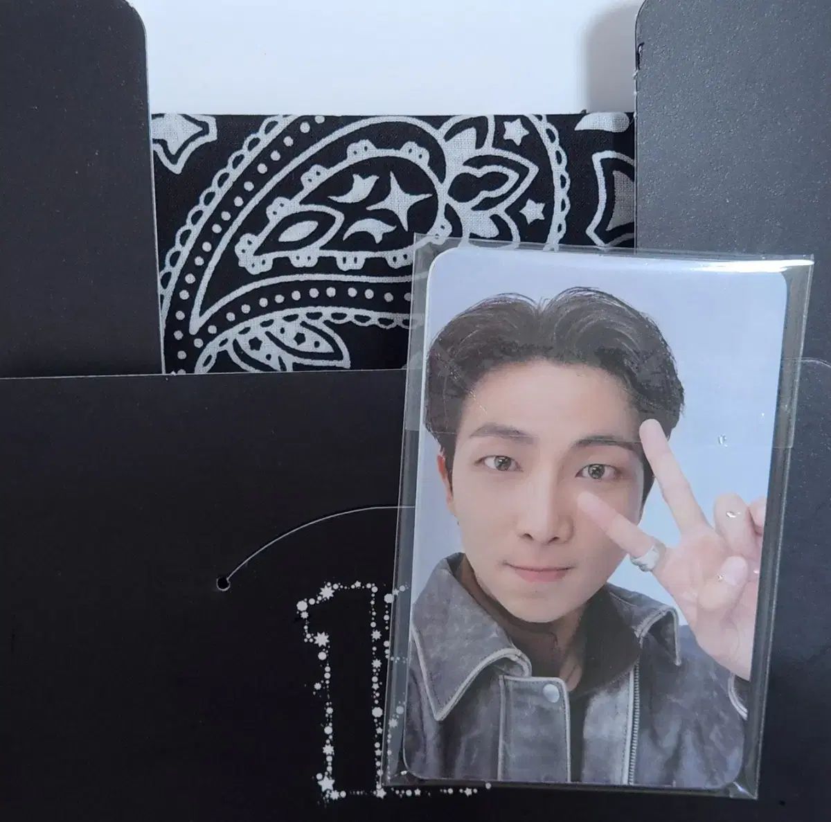 BTS ARMY ZONE バンダナ BTS 2025 FESTA ARMY ZONE GIFT PHOTOCARD SET(7pcs) + BANDANA