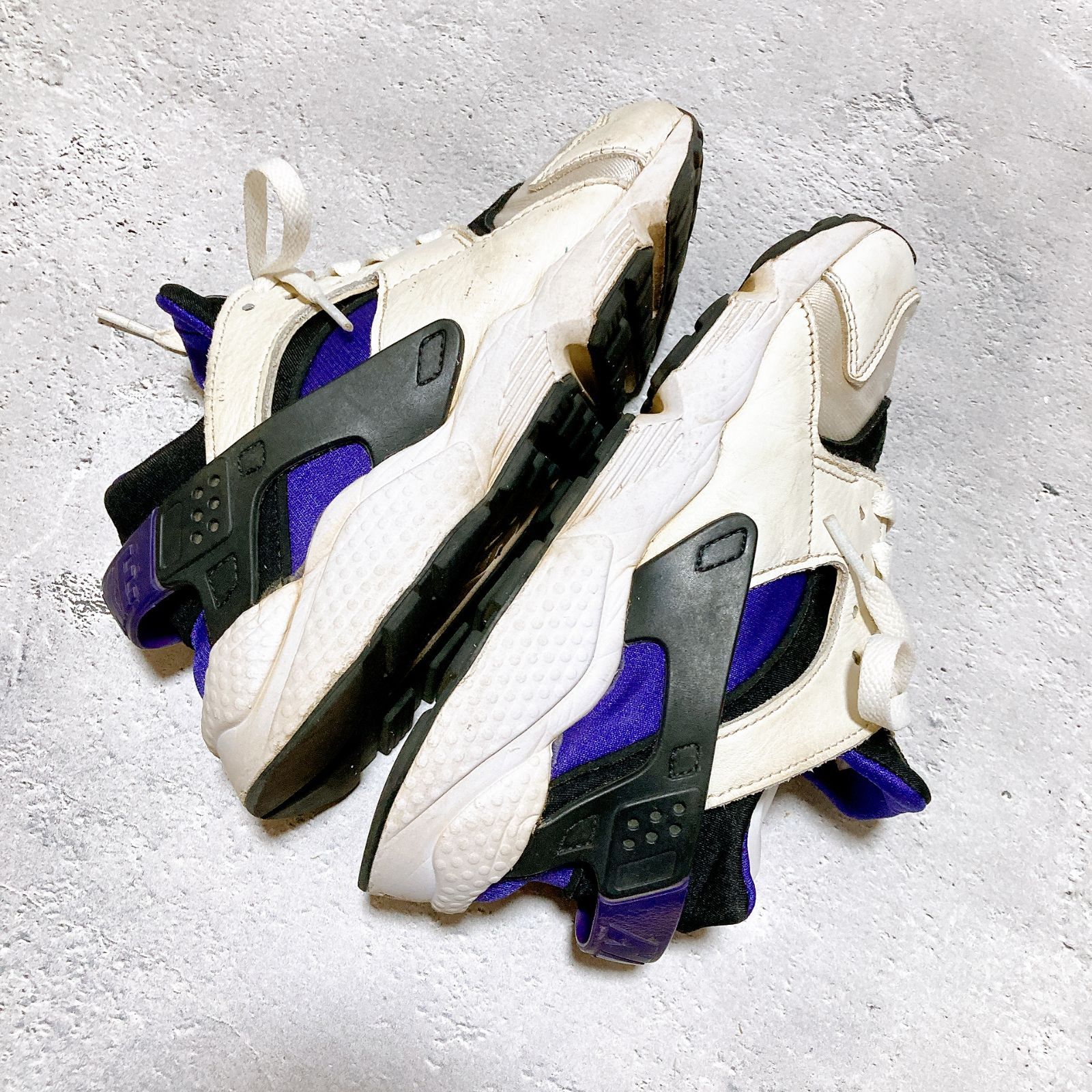 定価 ¥15,400 NIKE W AIR HUARACHE 白/紫 23センチ