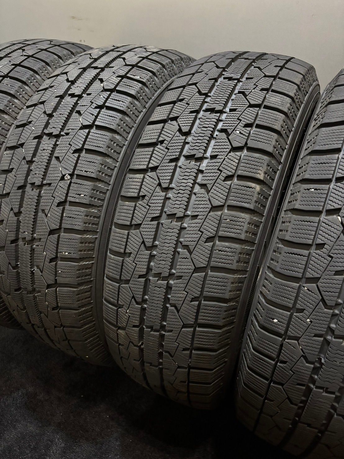 195 65R15 TOYO GARIT GIZ 22年製 スタッドレス 4本 ノア ヴォクシー プリウス 4-K231