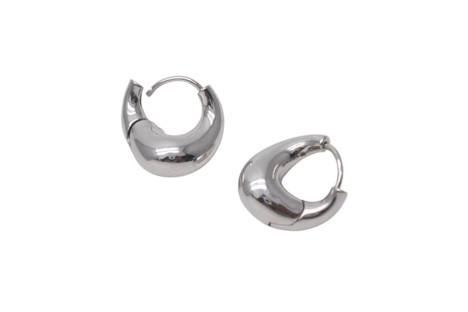Charlotte Chesnais ピアス BO LIPS 23BO123VER 楽天市場】【8/5限定・最大2万円OFFクーポン配布中】Charlotte