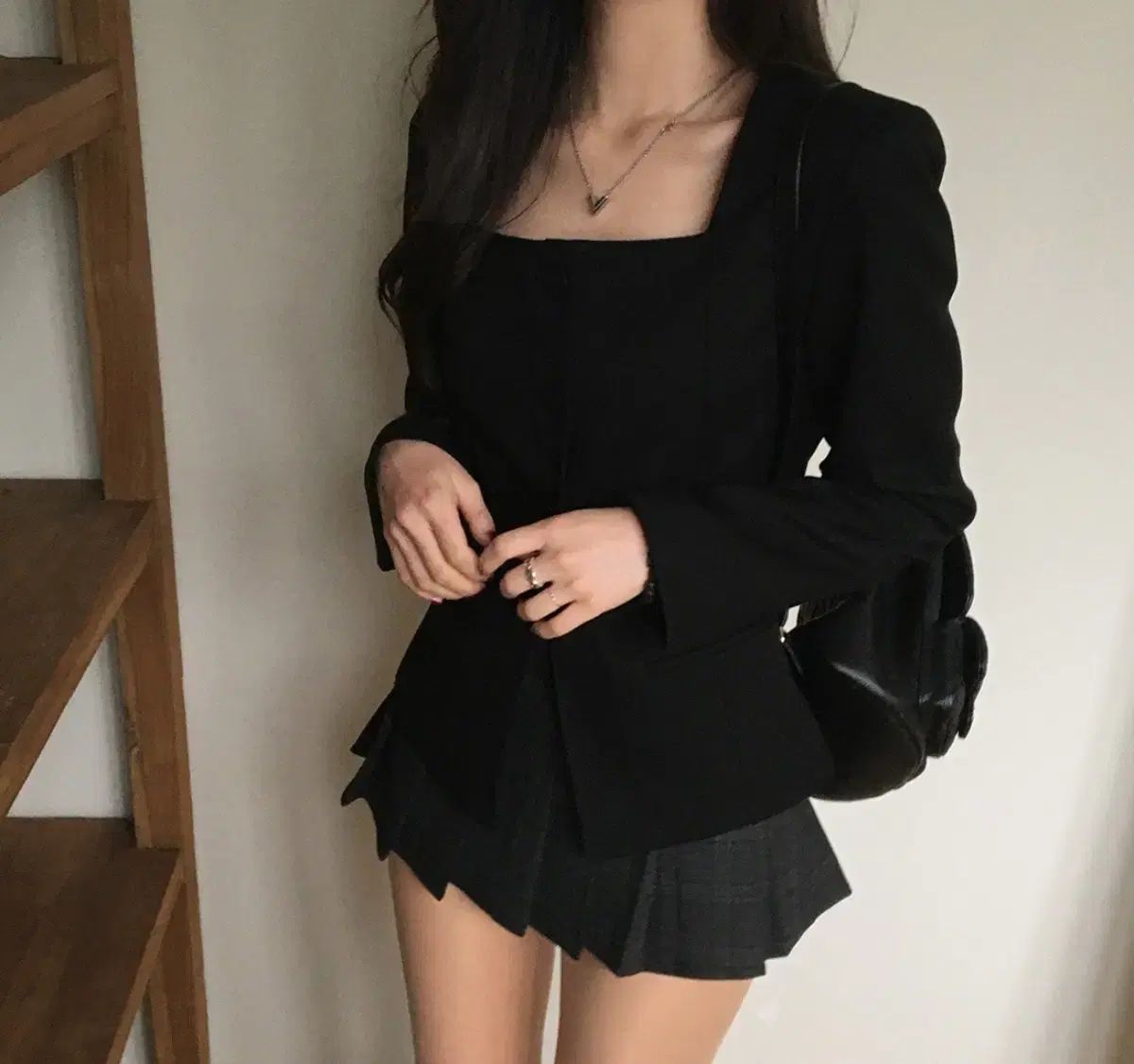 ably クリームチーズマーケット 2set ブラック スクエアネック ジャケット CHECK ミニ スカート