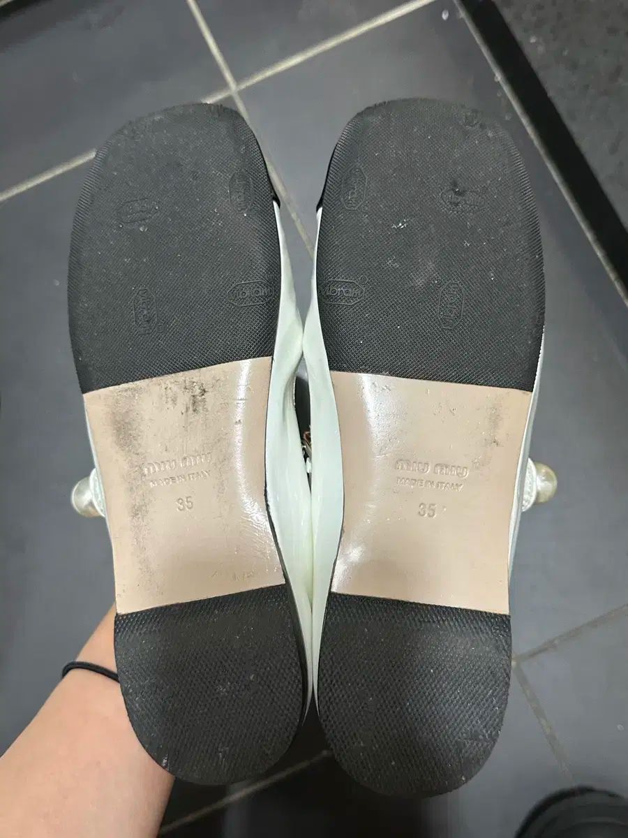 MIU ミュウミュウ