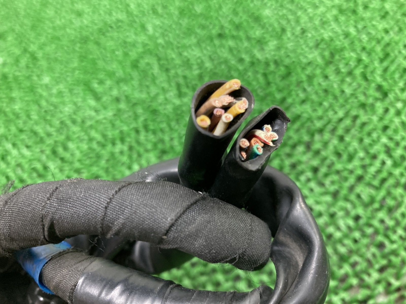 スイッチボックス 修復素材に