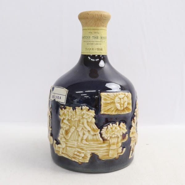 サントリー ザ・ウイスキー 有田焼 陶器ボトル 760ml 2セット43％ サントリー ウイスキー 有田焼 760ml 43% ネックラベル汚れ - メルカリ