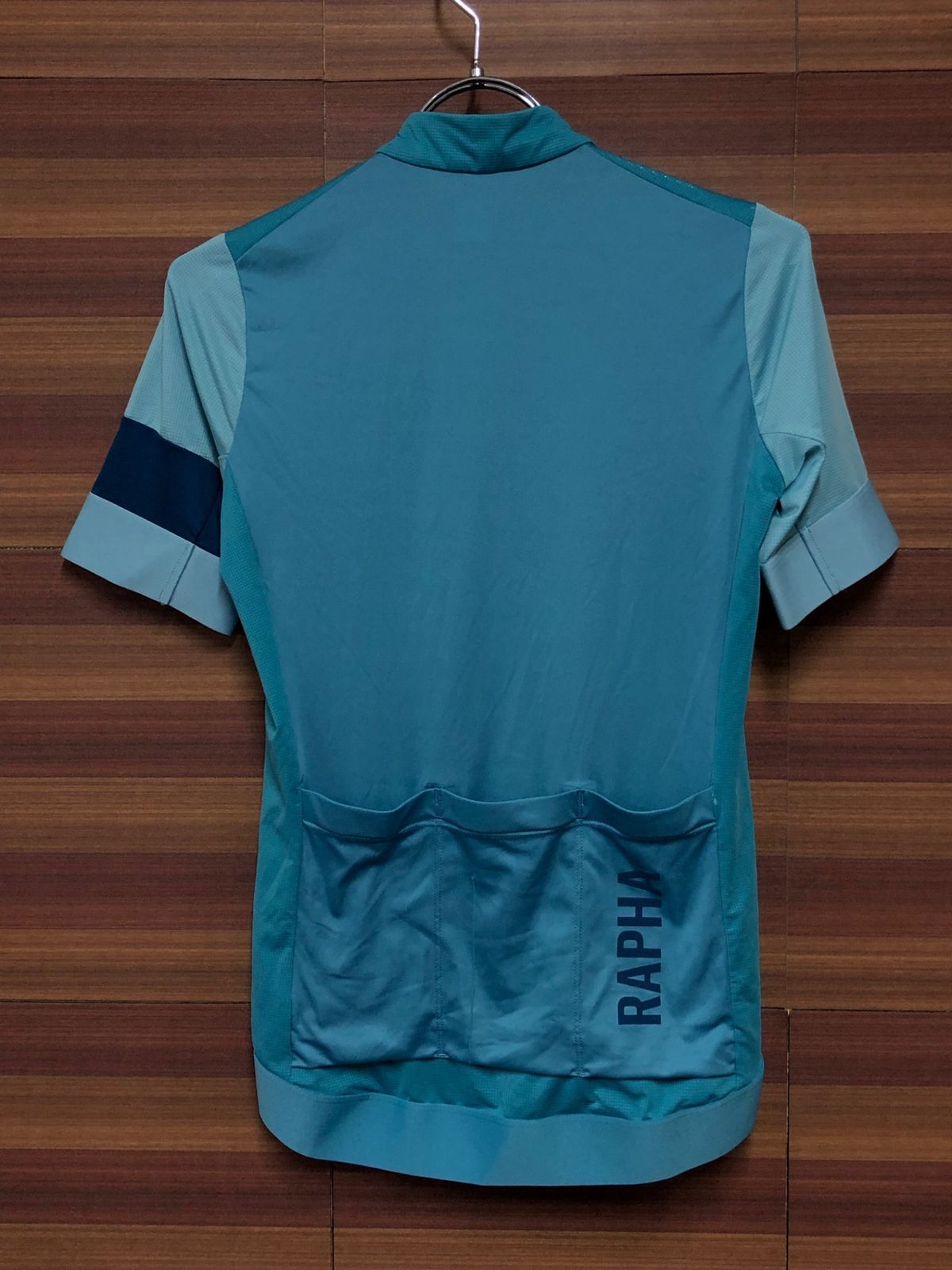 ラファ　Rapha サイクルジャージ　レディース ラファが夏を乗りこなす秘訣をご紹介 - ウィメンズ編 | Rapha