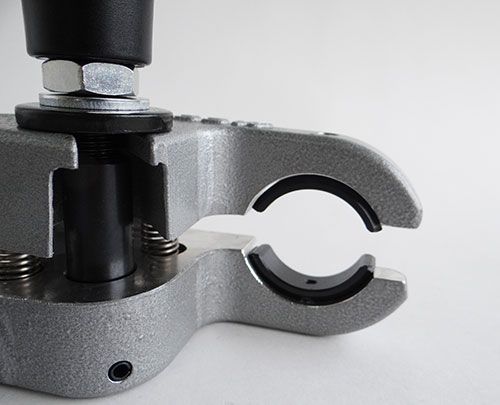 【激安セール！】 MCC コンパクトエルボクランプ 30 EK-30 松阪鉄工所 コンパクト エルボ クランプ 固定 EK30