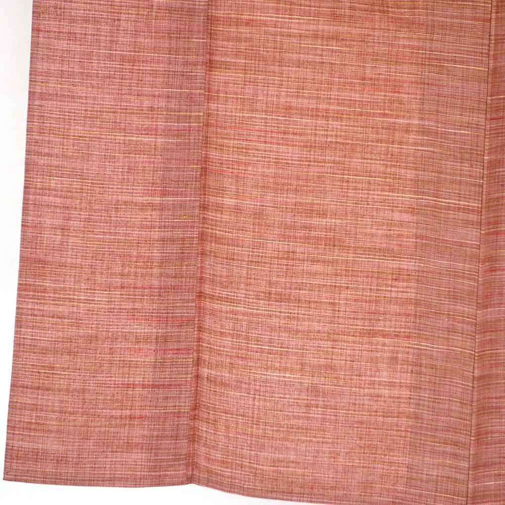 紬 身丈151cm 裄65cm 前幅24.5cm 後幅29cm 袖丈56cm 袖幅33cm レディース 単衣 無地 裄Mサイズ 初夏 初秋用 正絹 シルク ピンク リメイク リユース リサイクル 呉服のきくや