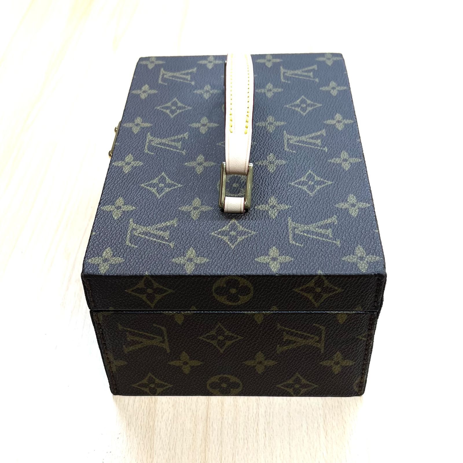 美品 LOUIS VUITTON ルイ ヴィトン ボワット ア トゥー モノグラム 