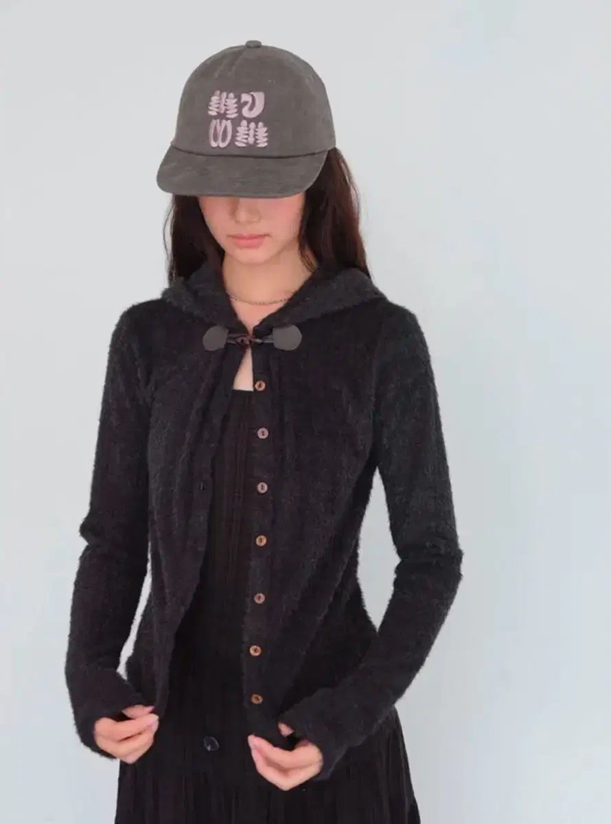 無音トゥグル フード カーディガン