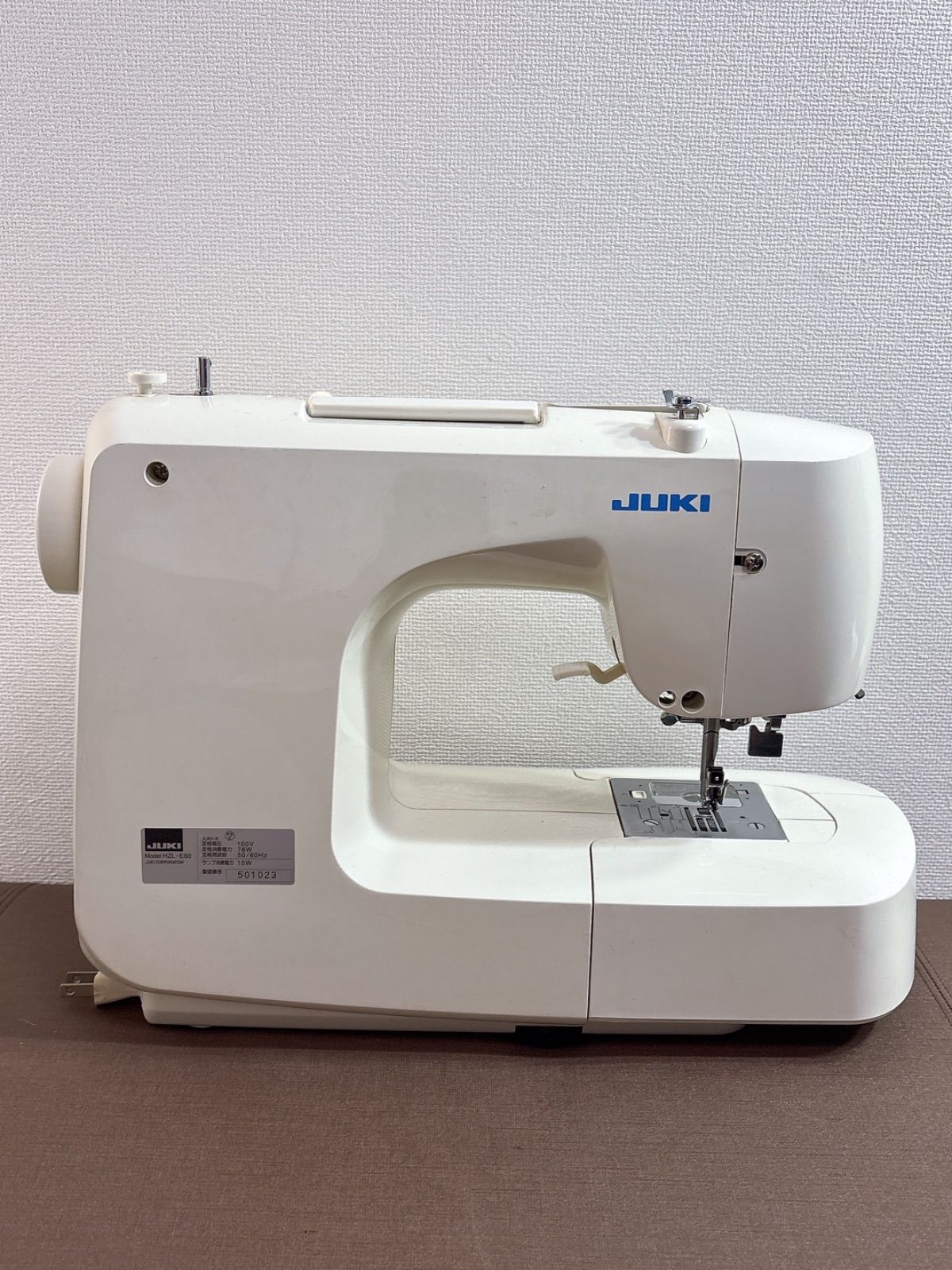 ichigoです。JUKIコンピューターミシン HZL-e60 JUKI HZL-E60 コンピューターミシン 延長台座付き！ - メルカリ