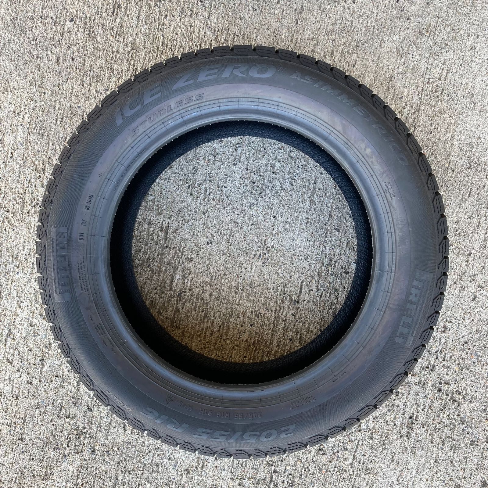 新品 スタッドレス 4本セット 205/55R16 ピレリ アイスゼロ 