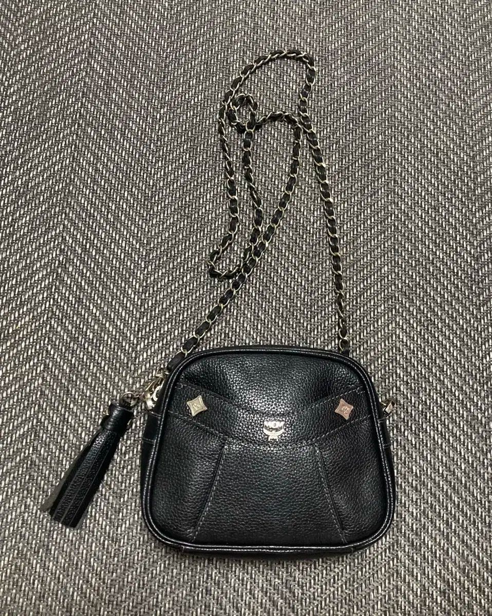 MCM バッグ チェーン ミニ クロスバッグ