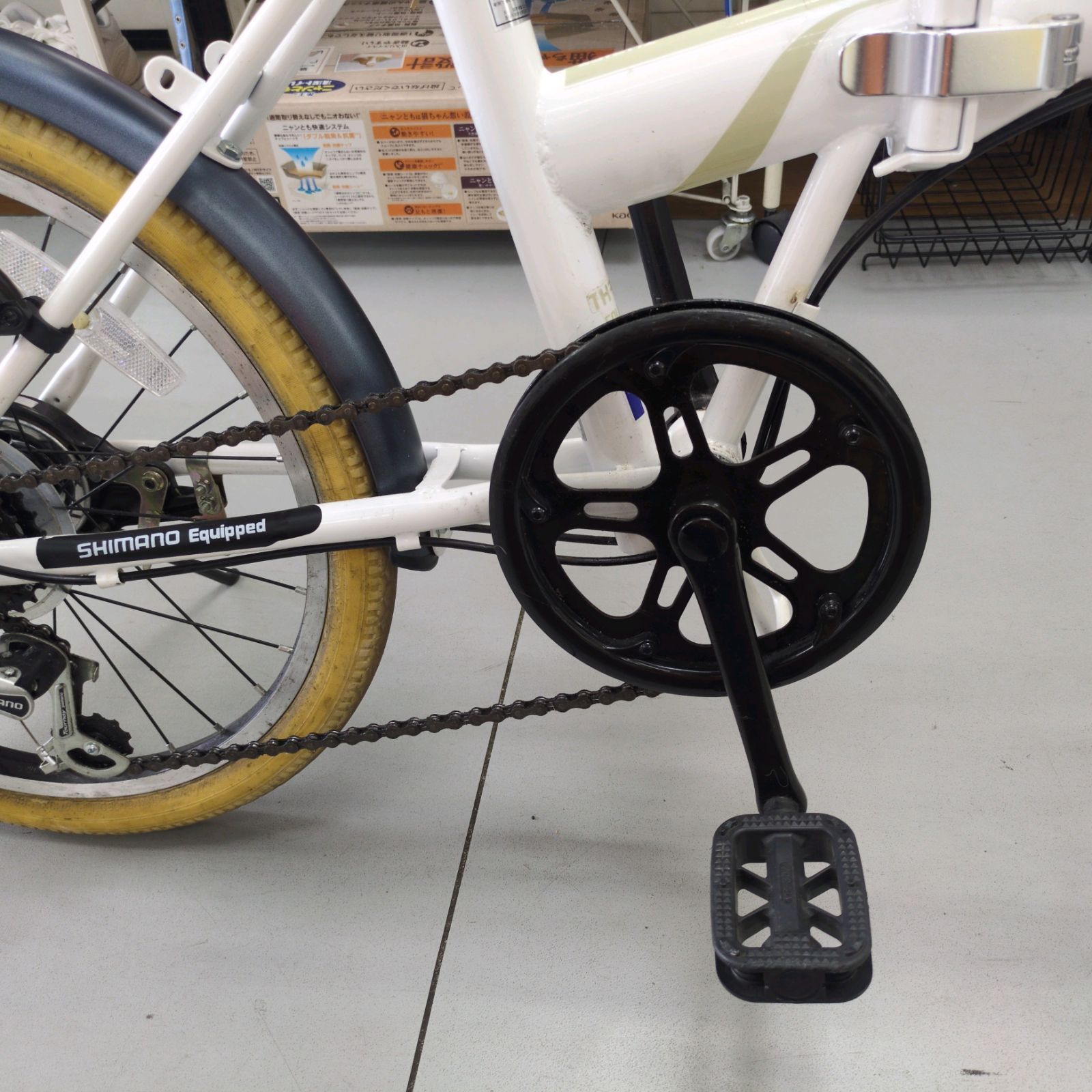 J570 ★サビキズ使用感有り★折りたたみ自転車★THFIFT★6段★20インチ J570 ☆サビキズ使用感有り☆折りたたみ自転車☆THFIFT☆6段☆20インチ