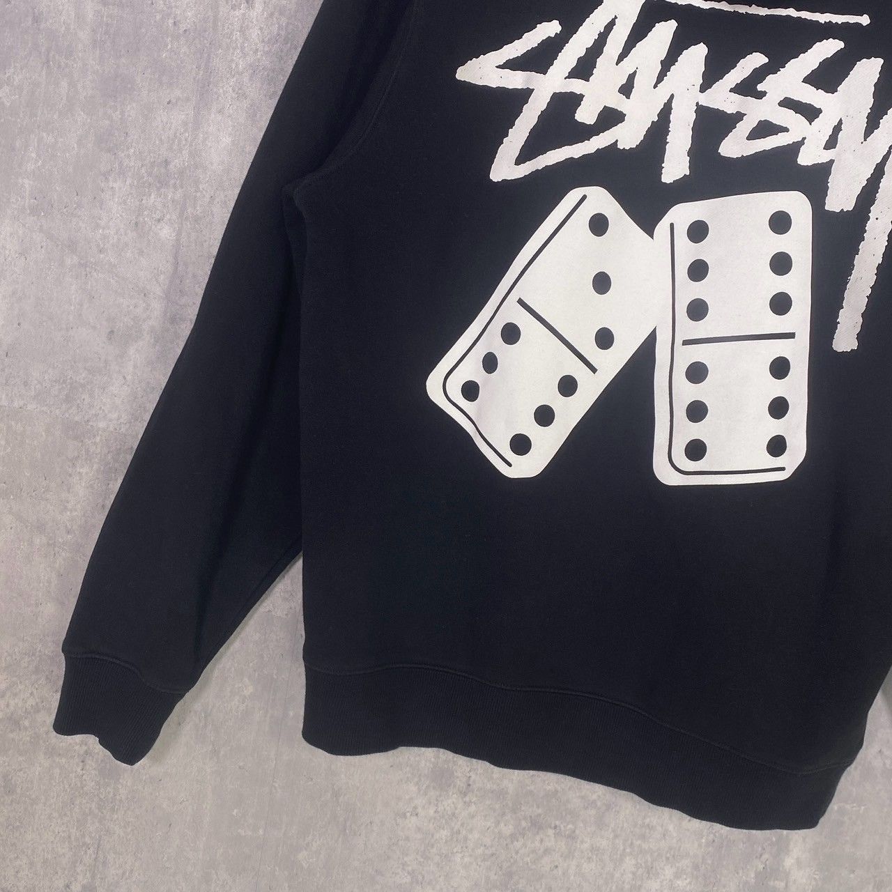 STUSSY』 ステューシー (M) ドミノロゴプリントパーカー - メルカリ 
