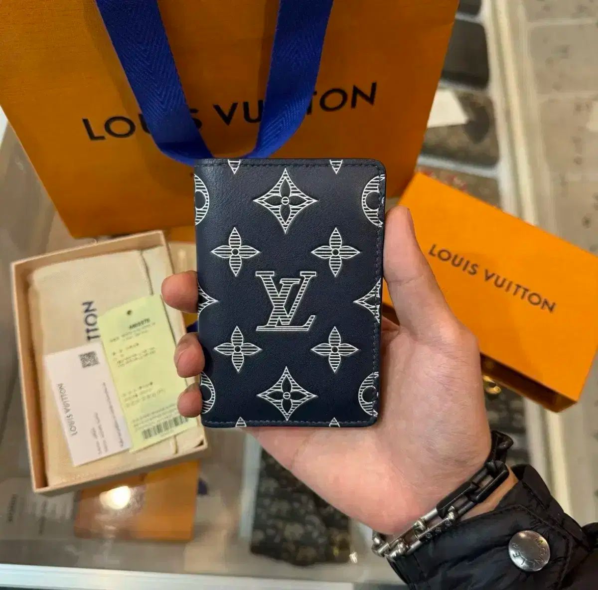 正規品 24年式 Louis Vuitton ルイヴィトン シャドウ モノグラム オーガナイザー