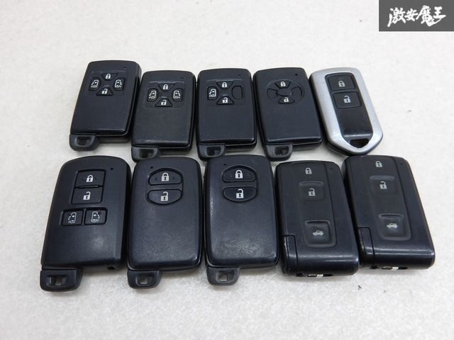 【保証付!!】 純正  トヨタ キーレス リモコンキー 2ボタン  3ボタン ４ボタン １０個セット 実働車外し  カギ 鍵 キー 即納 棚1-4-5-D