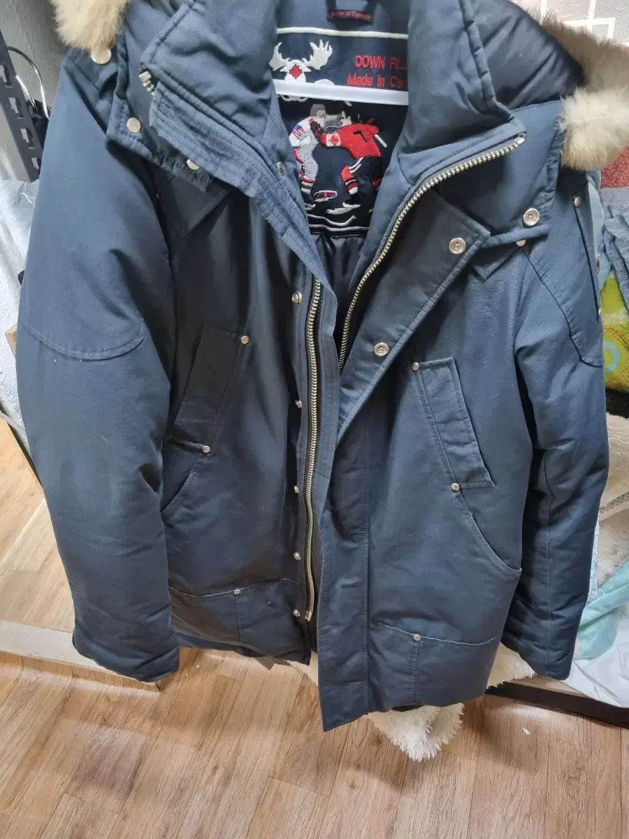 MOOSE KNUCKLES ムースナックルズ ダウン