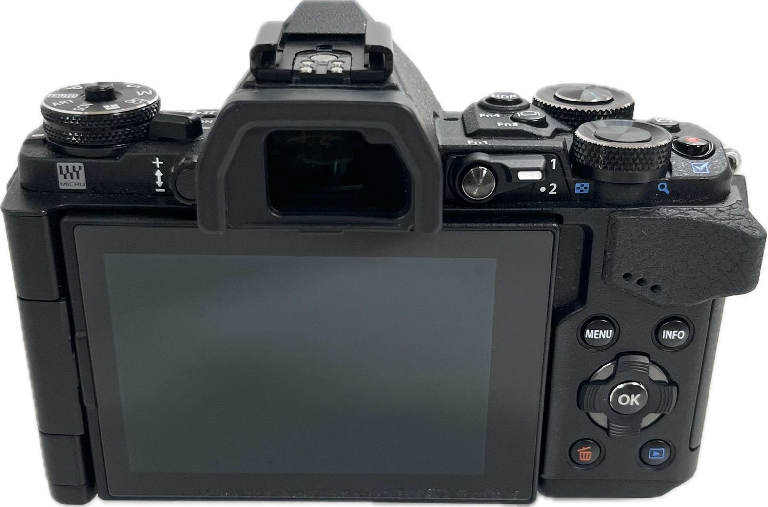 E-M5