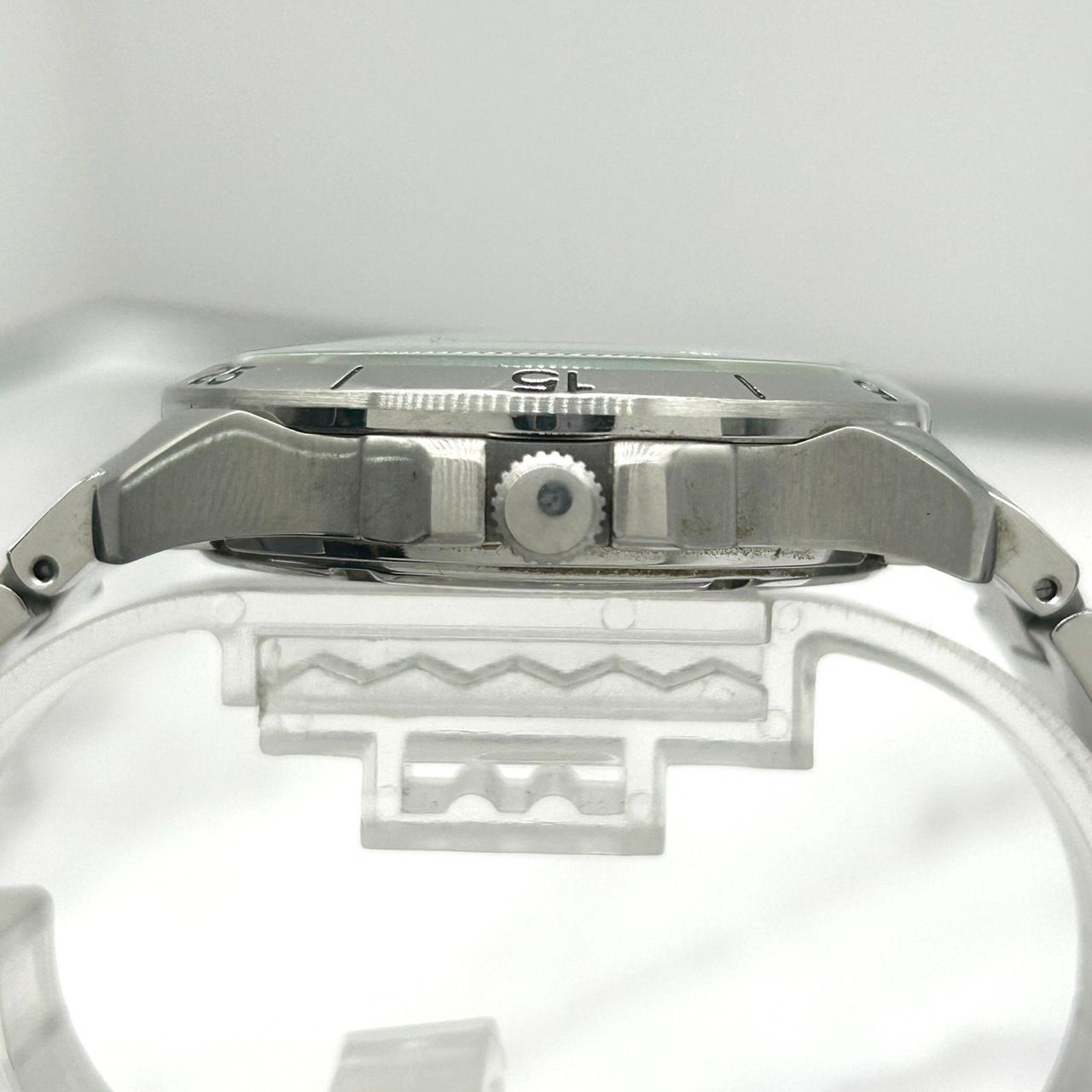稼働品】美品 シチズン 腕時計 F335-S017670 メンズ クオーツ 10
