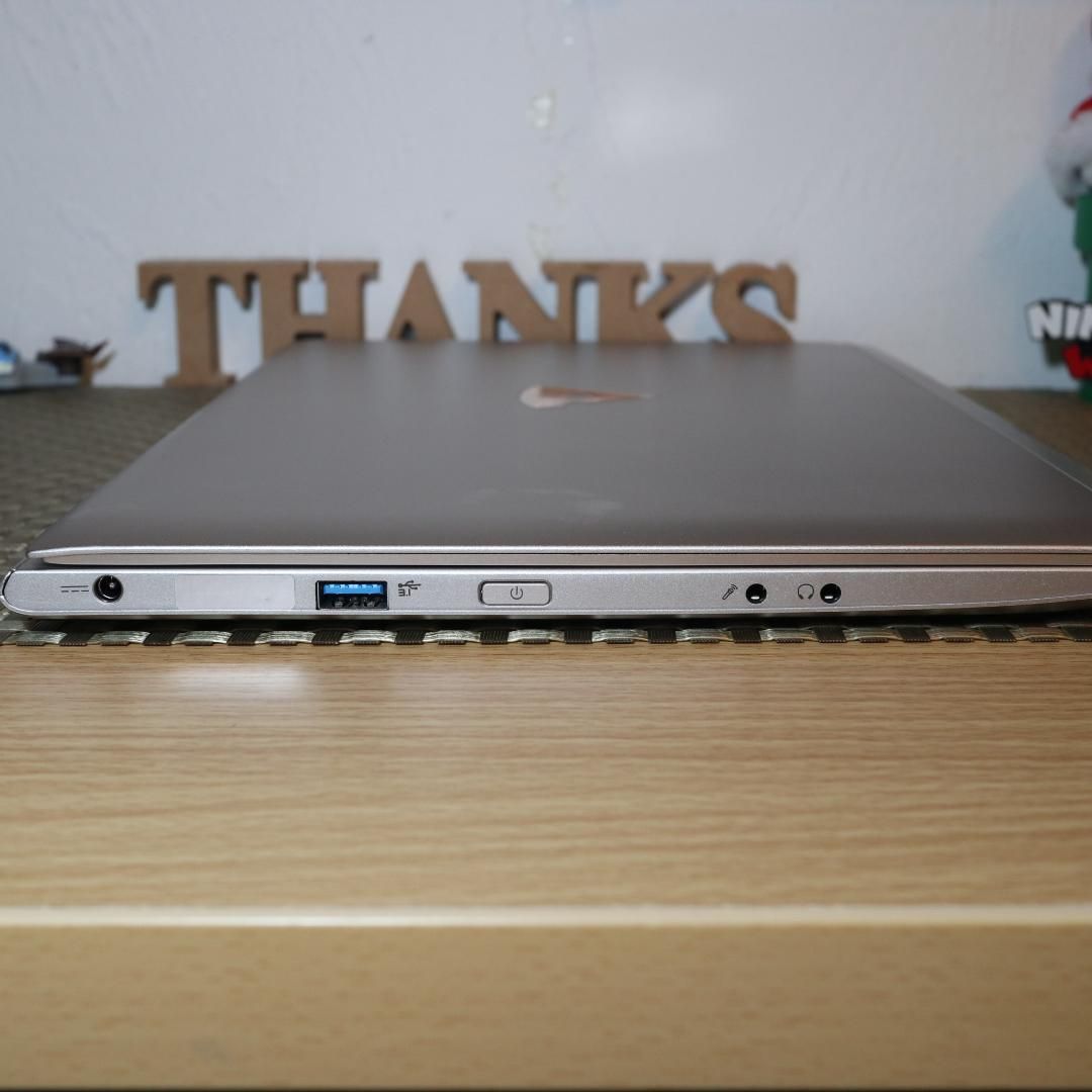 Win11超高性能8世代Corei7|メモリ16G|SSD|無線|カメラ