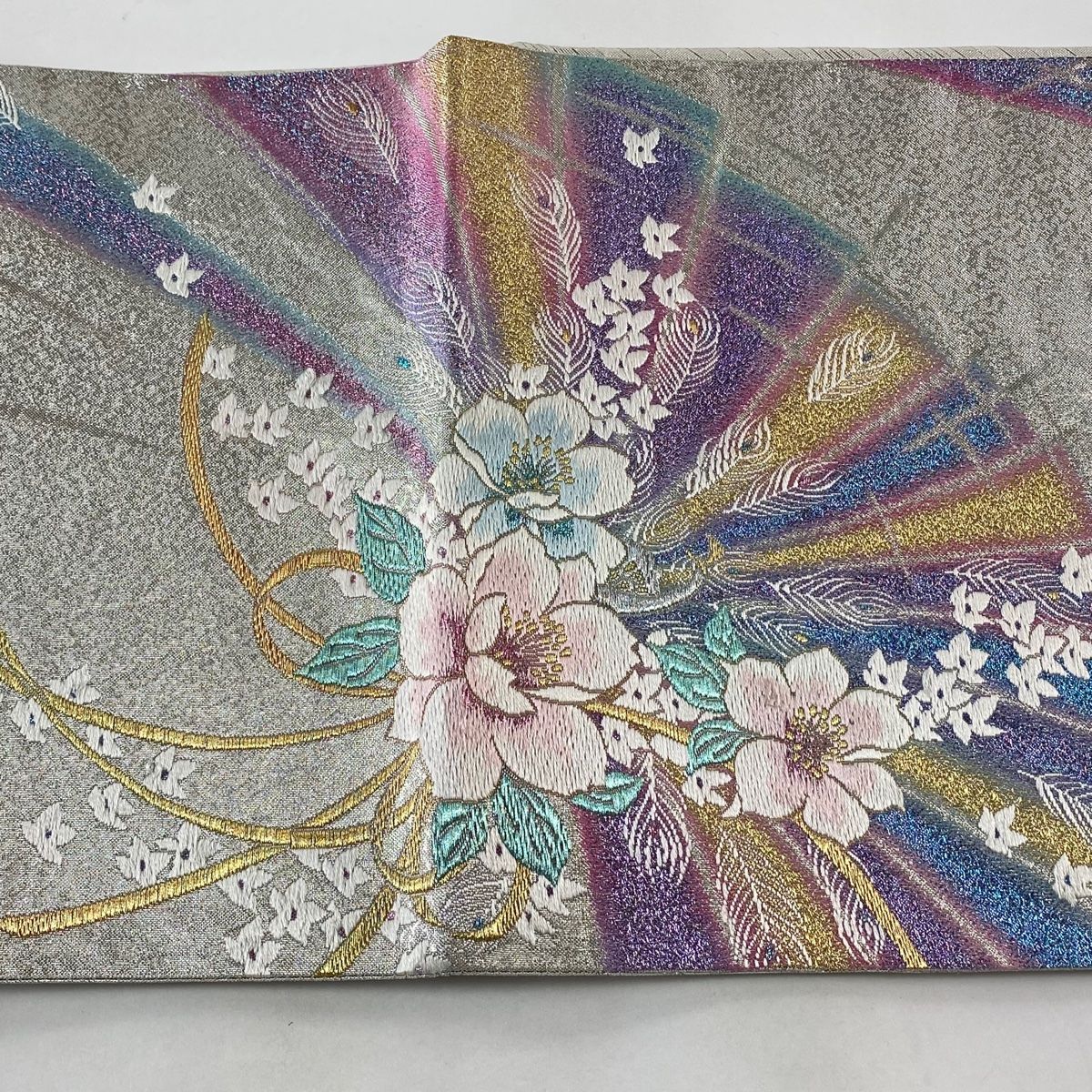 未着用　美品　袋帯　花　孔雀　金糸　着物　帯　007k 袋帯 美品 秀品 草花 孔雀の羽 金銀糸 箔 銀色 六通 正絹 【中古
