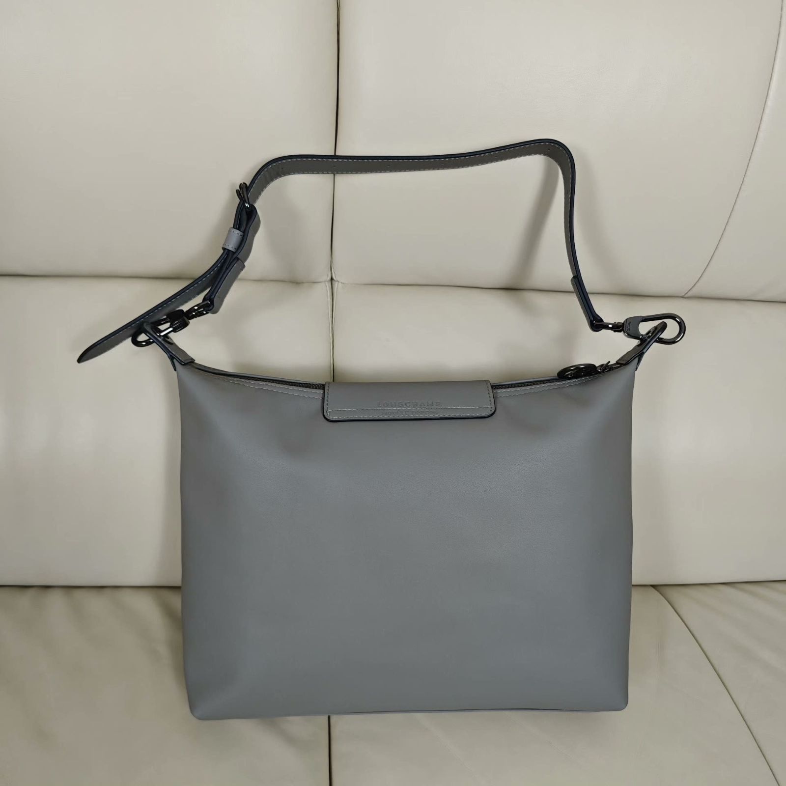 新品特価 Longchamp ロンシャン Shoulder Bag Medium Hobo