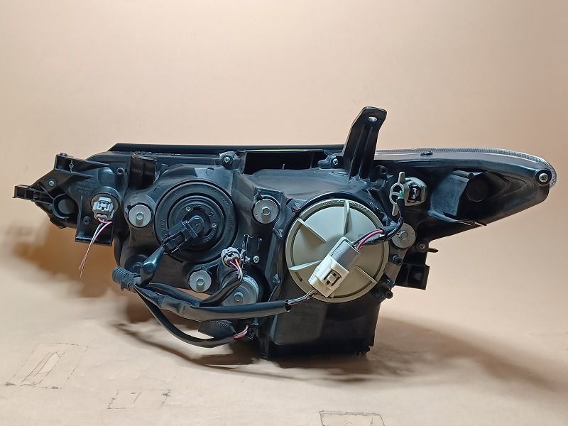 コーティング済 エスティマ AHR20W 右ヘッドランプ ヘッドライト X コイト 28-187 81145-28B20 8S7