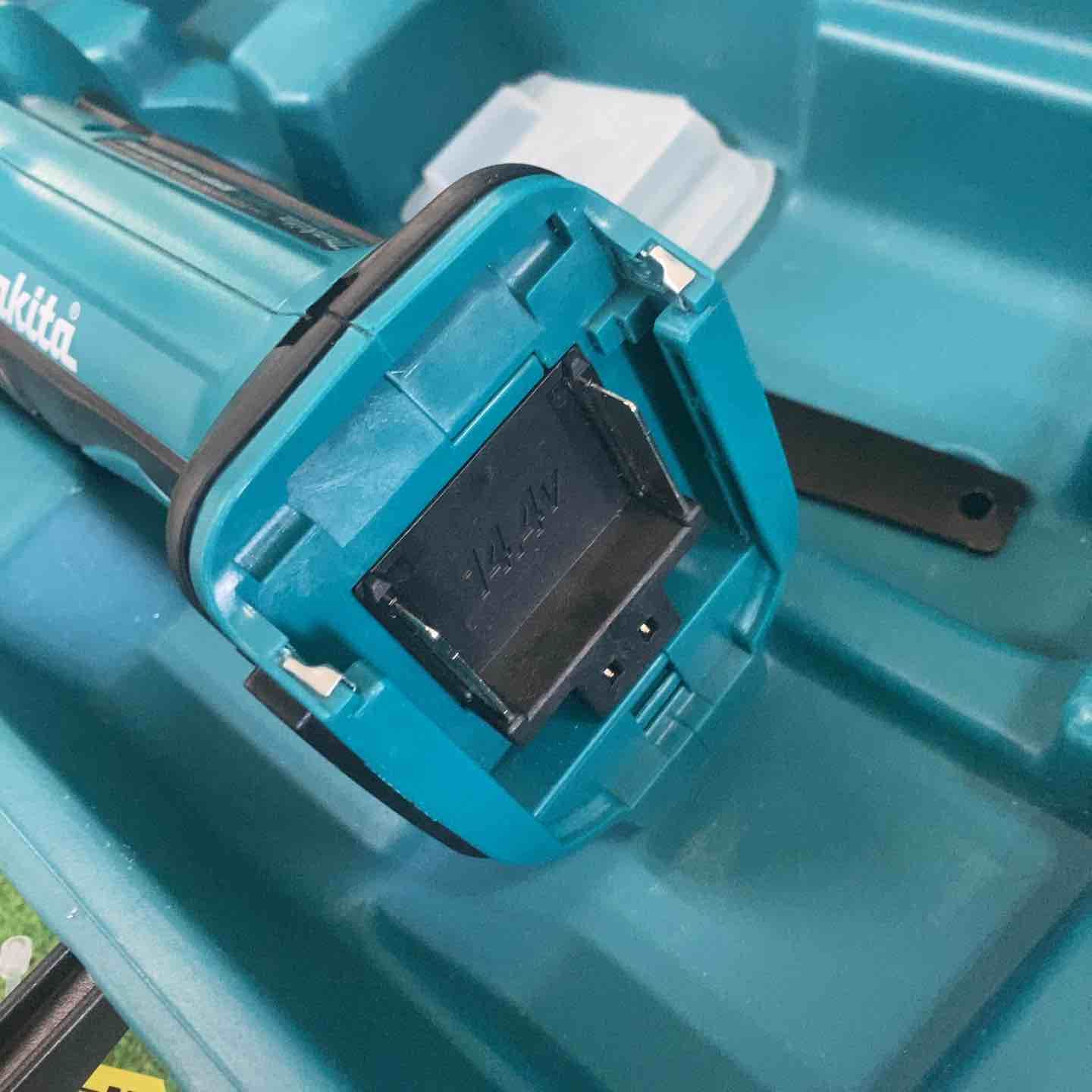 マキタ makita 100mmコードレスディスクグラインダー GA400DZ 町田店
