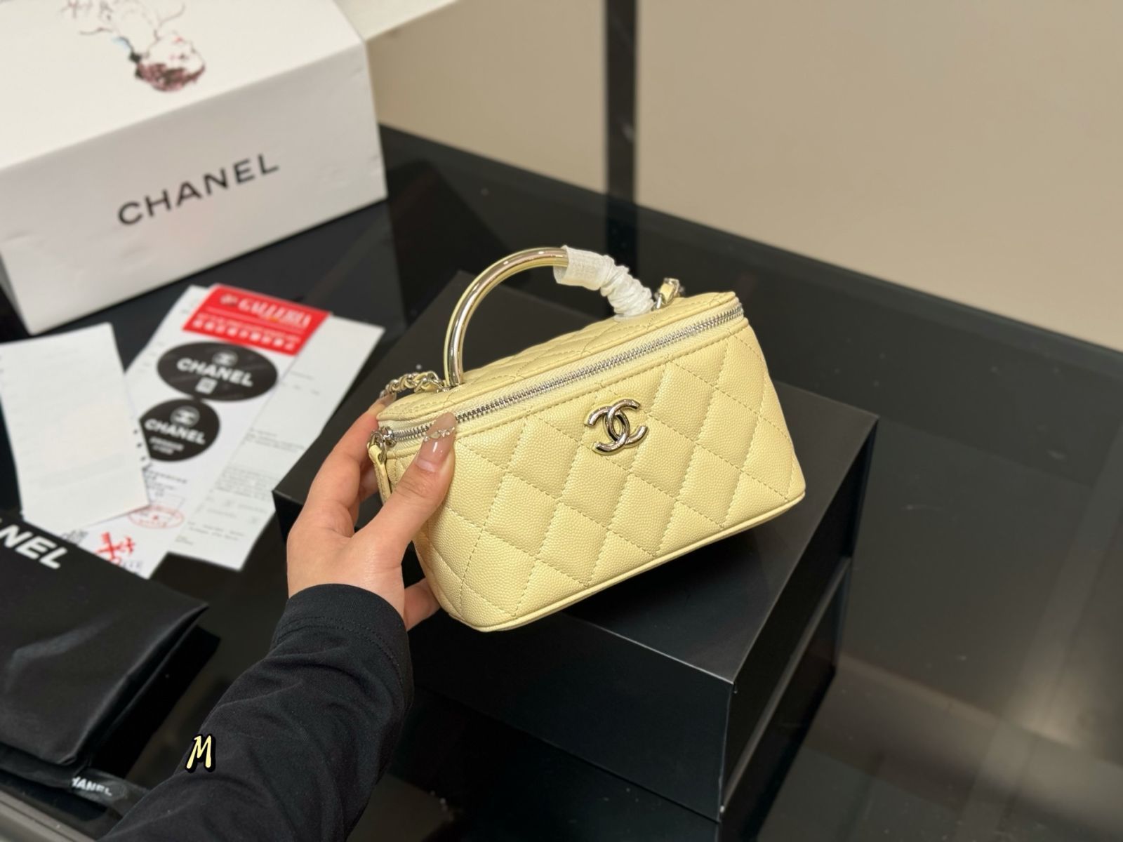 今日特価】Chanel Vanity Case シャネル ヴァニティケース-MM