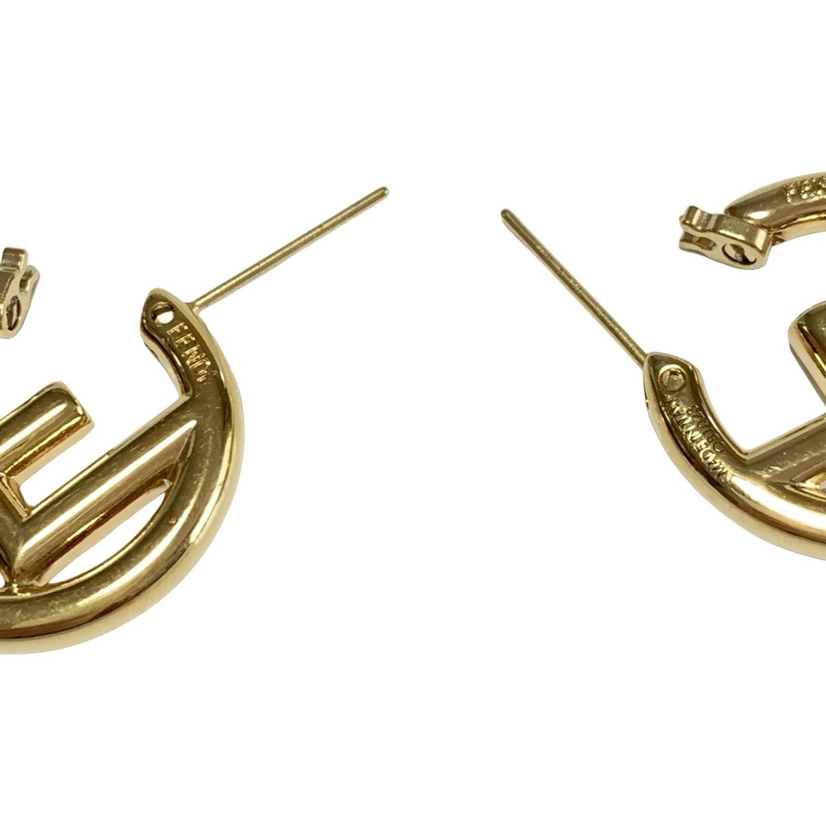 FENDI フェンディ