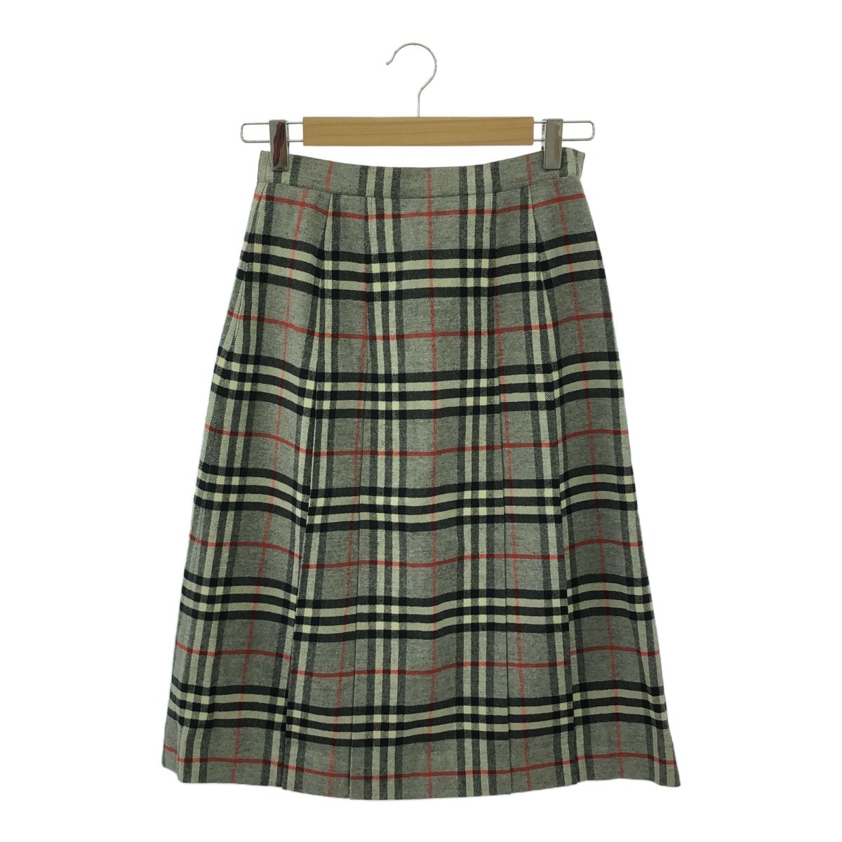 【新品未使用タグ付】バーバリー　スカート　6Y バーバリー スカート 未使用 新品未使用タグ付】バーバリー スカート