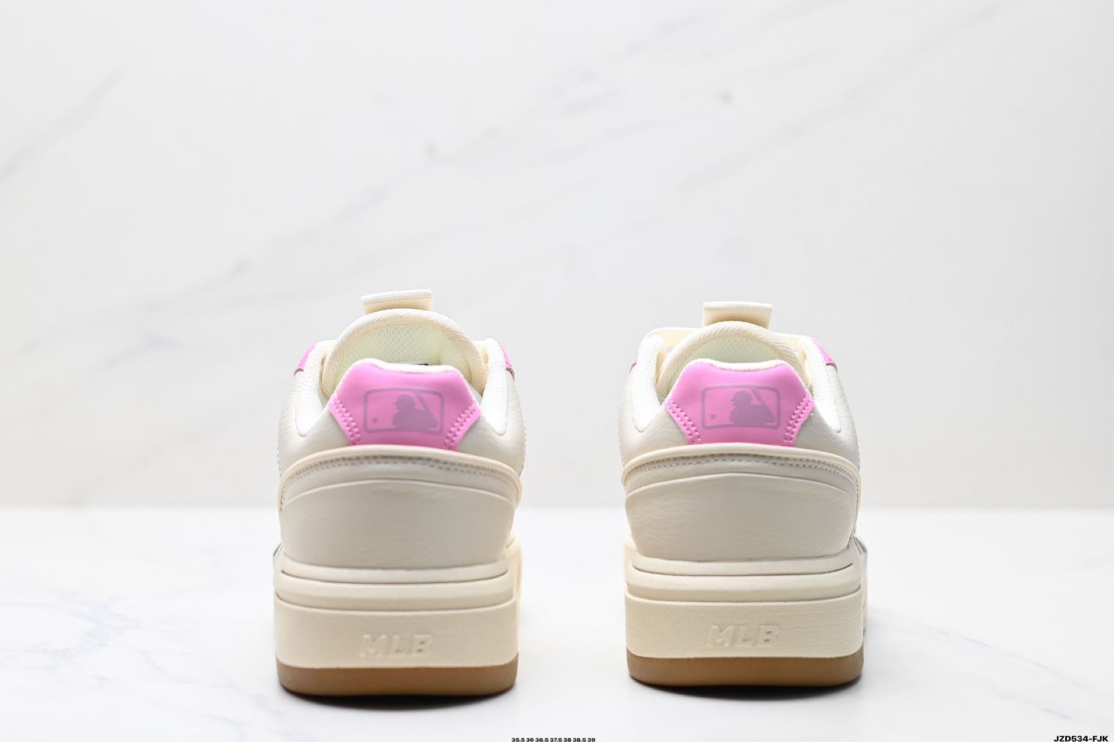 ロートップ ダディーシューズ