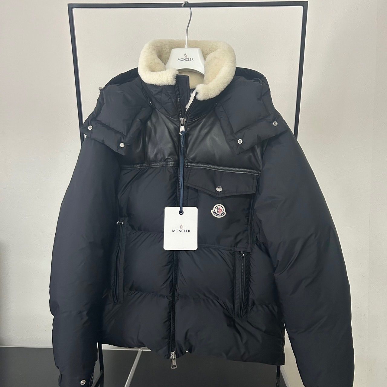 RIER | Walker jacket black | 100% natural wool | made in Austria