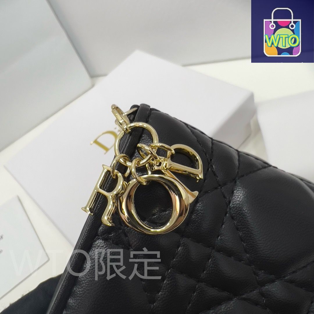 【★国内発送★】DIOR LADY DIOR ミニウォレット 明日着 限定色 チャーム付♪ ロータスウォレット LADY DIOR