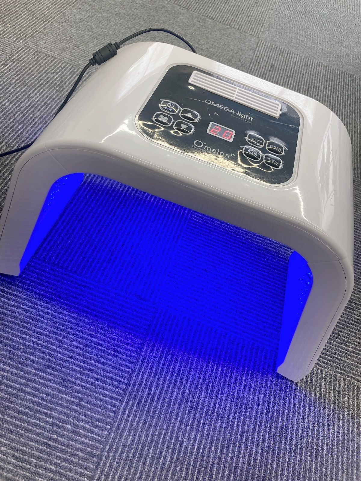 オメガライト OMEGA Light LED美顔器 4色タイプ　中古動作品 大人気 LED光エステ美顔器 4色 omega light オメガライト｜Yahoo