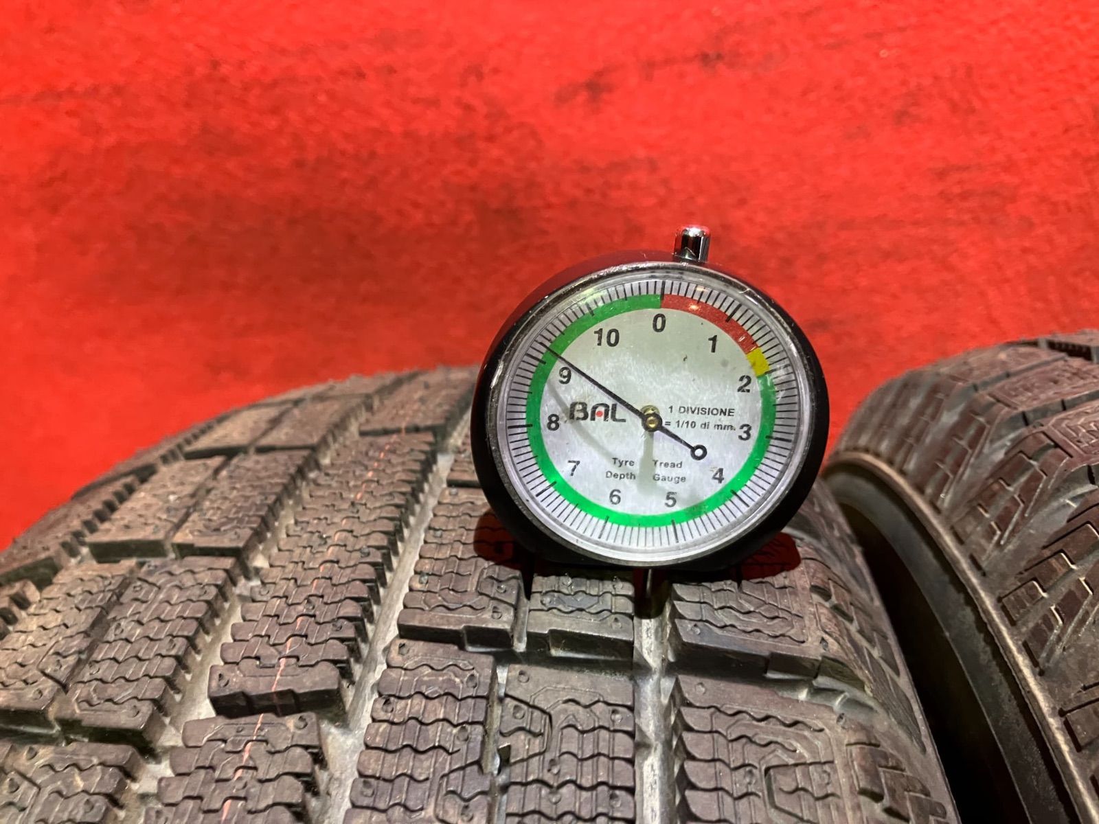 スタッドレスタイヤ 195