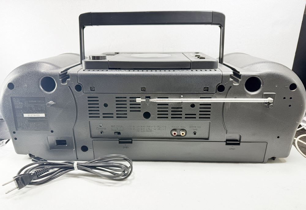 HY】【動作品】SHARP シャープ QT?77CD CD再生可（振動で音飛びあり