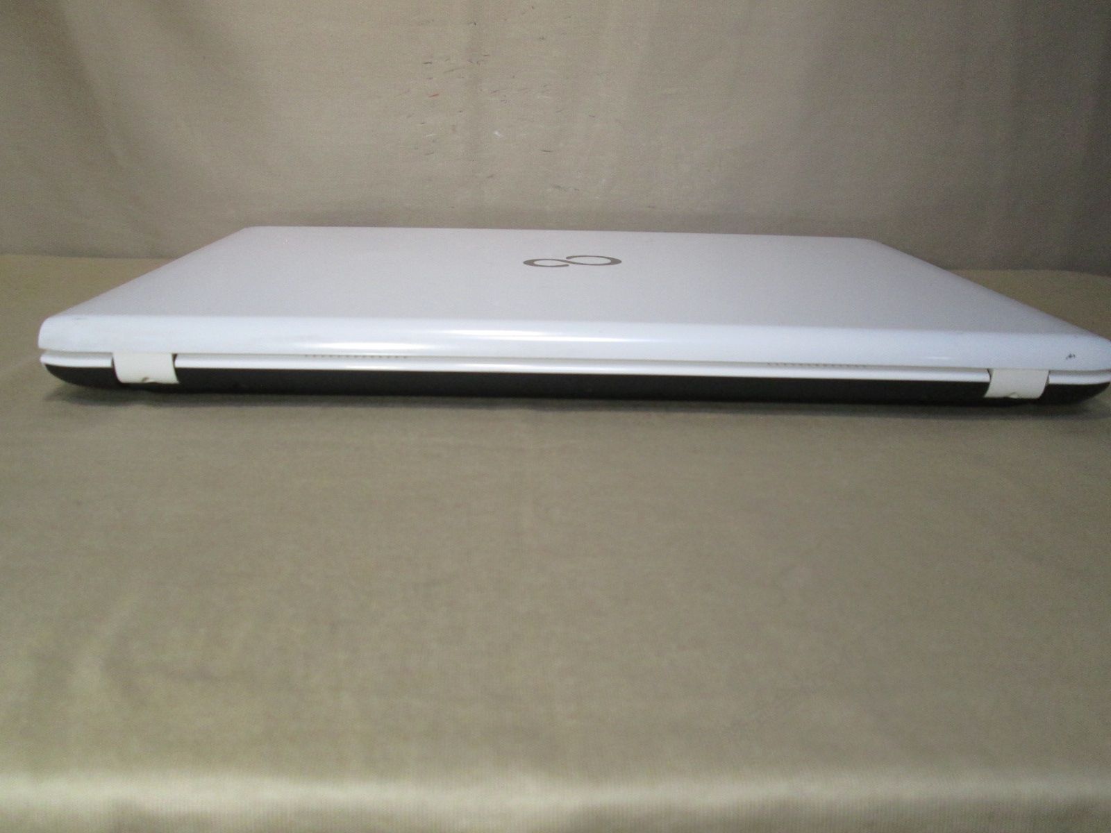 富士通 FMV LIFEBOOK AH42/U【Celeron 3205U 1.5GHz】 【Windows11