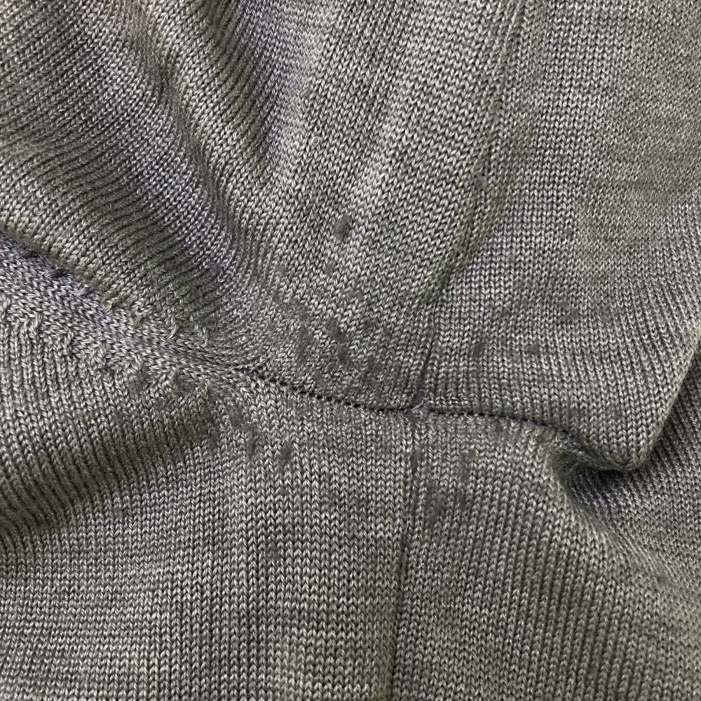 マーク&ロナ グレー Vネックセーター ダイヤ柄Vネックニット(ニット・セーター) | MICHEL KLEIN HOMME