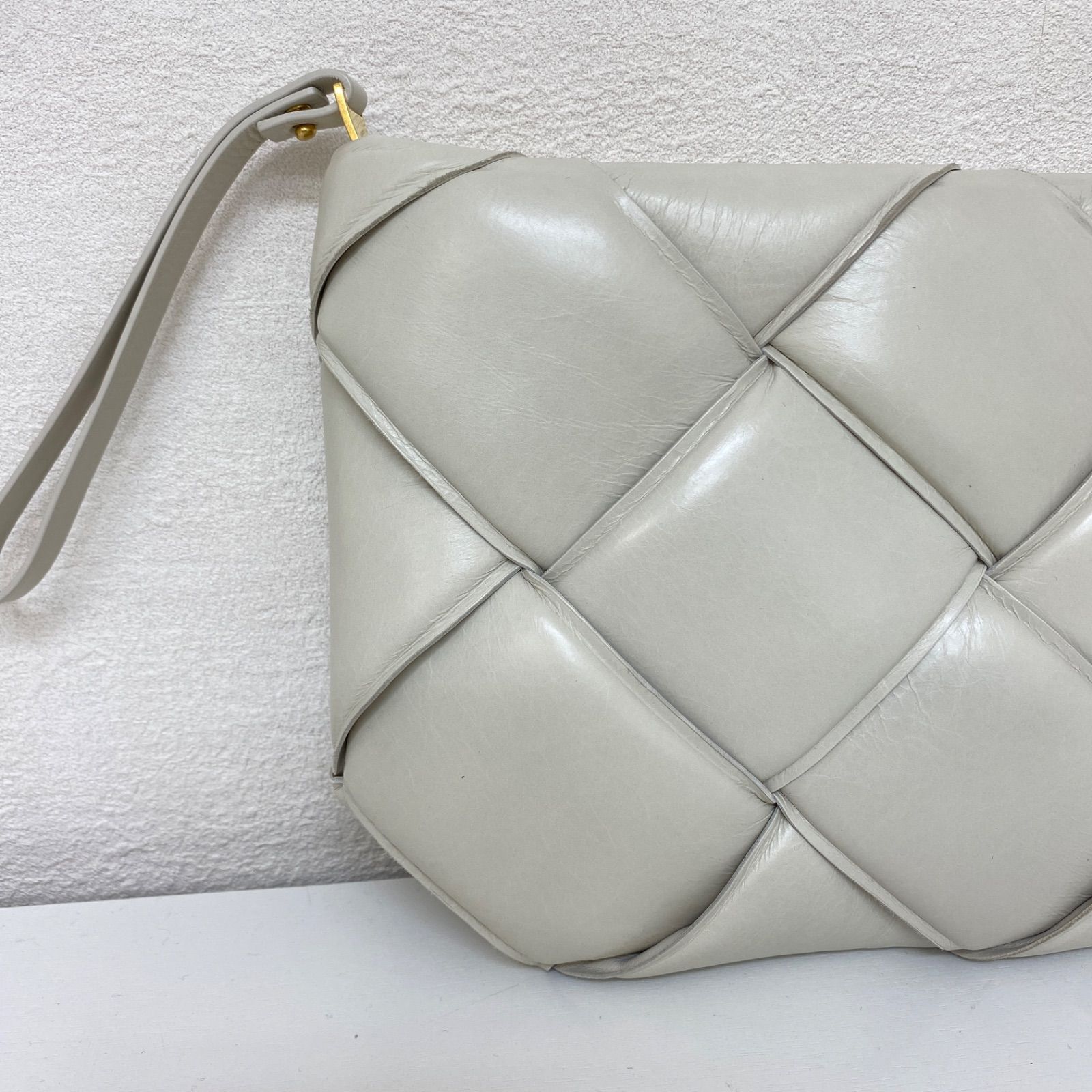 BOTTEGA VENETA ボッテガヴェネタ クラッチバッグ ベージュ