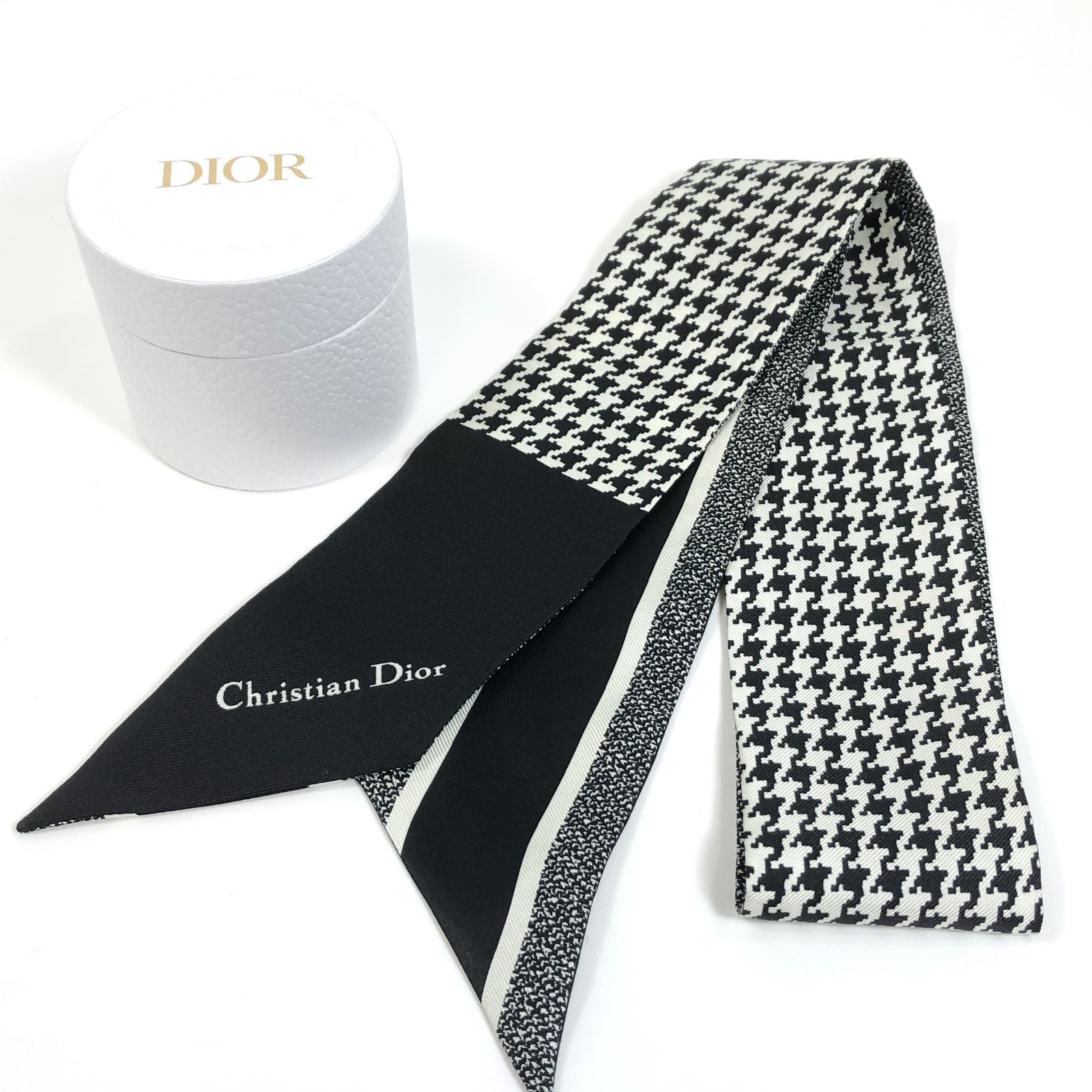 ▽Christian Dior 30 モンテーニュ ミッツァ スカーフ シルク