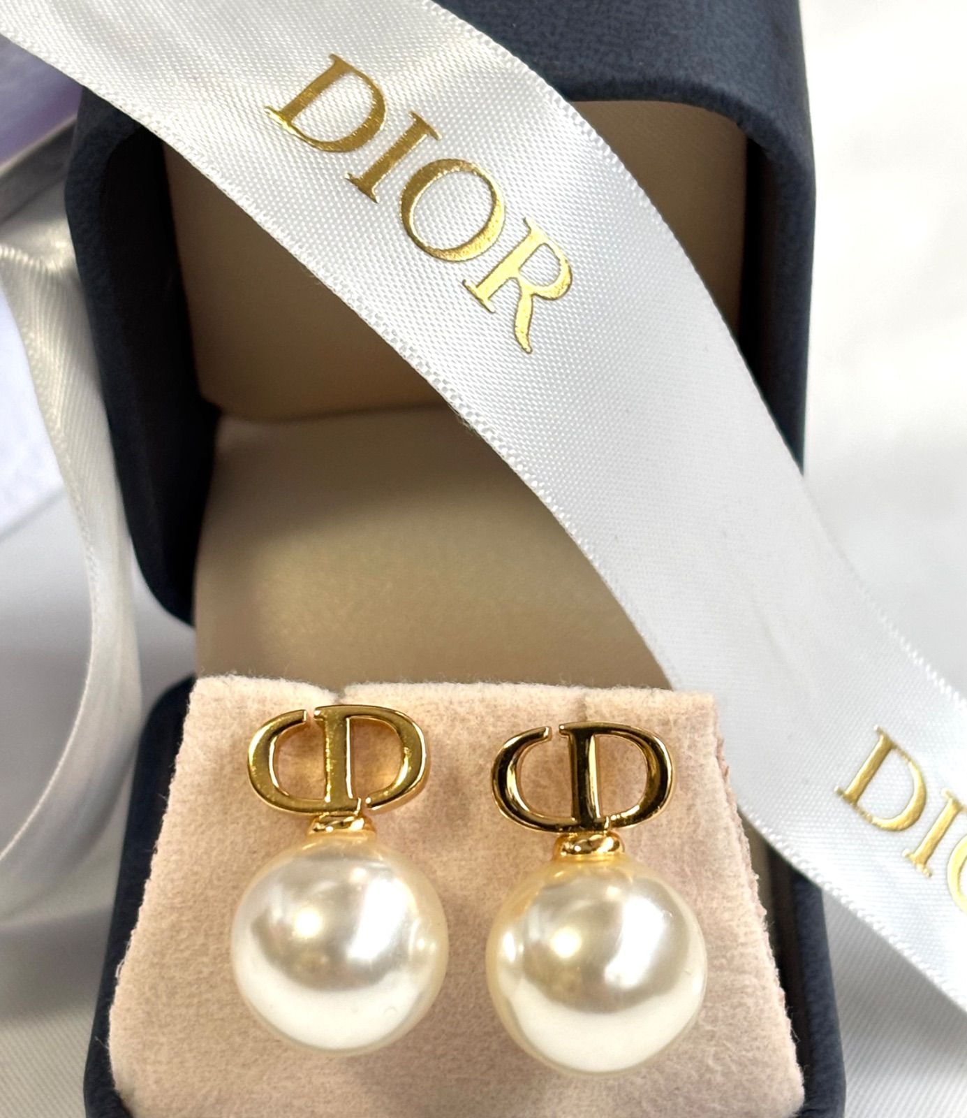 ディオール Dior Petit CD ピアス メタル & レジンパール　片耳 DIOR | Dior Tribales ピアス メタル・レジンパール・クリスタル