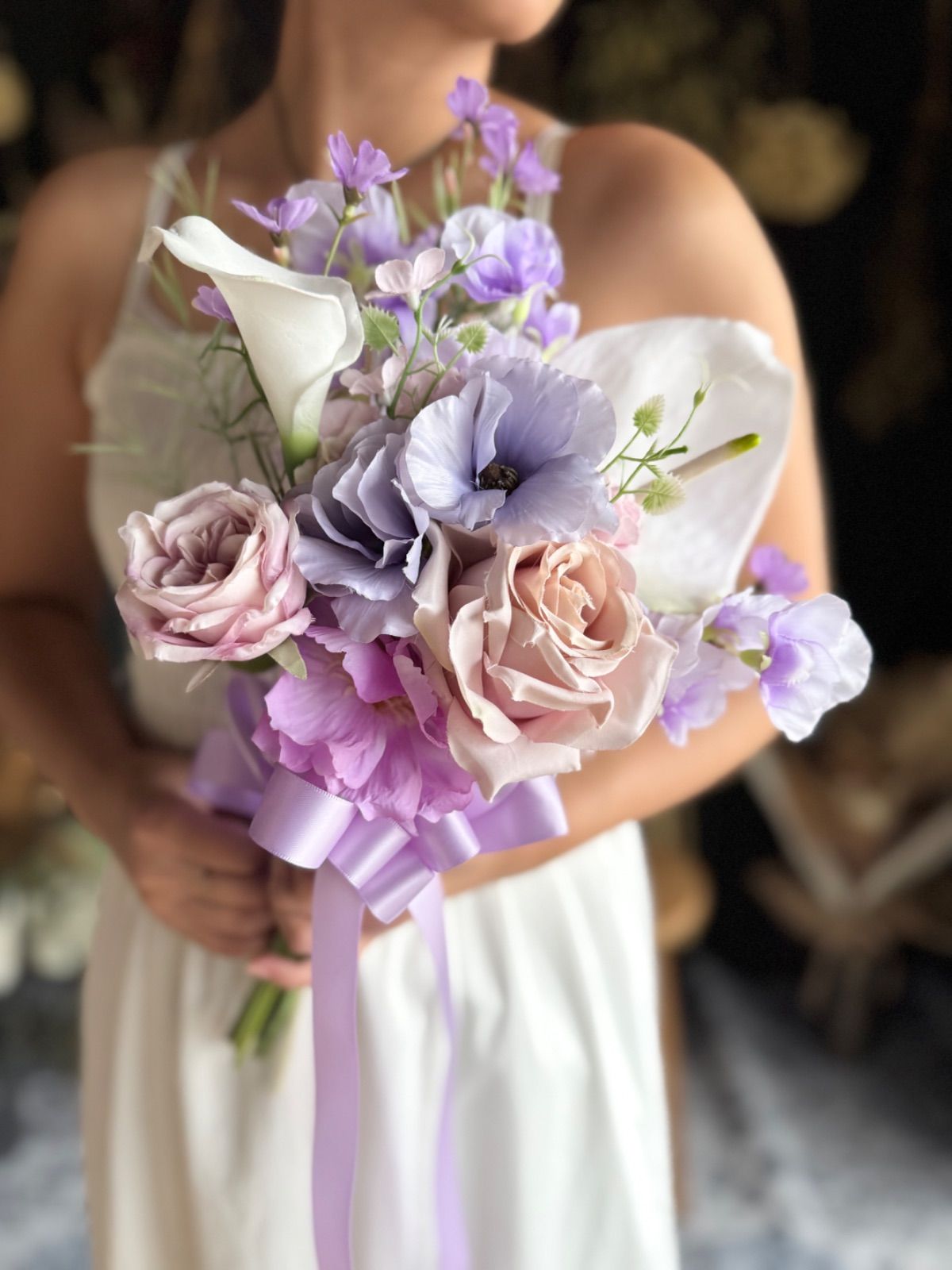 紫×ホワイトクラッチブーケ ブートニア