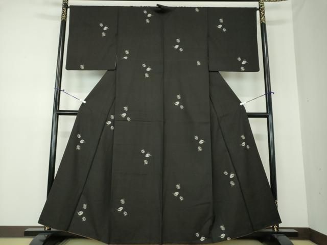 平和屋着物○本場大島紬 9マルキ 総絣 地空 古代染色純泥染 泥の舞  