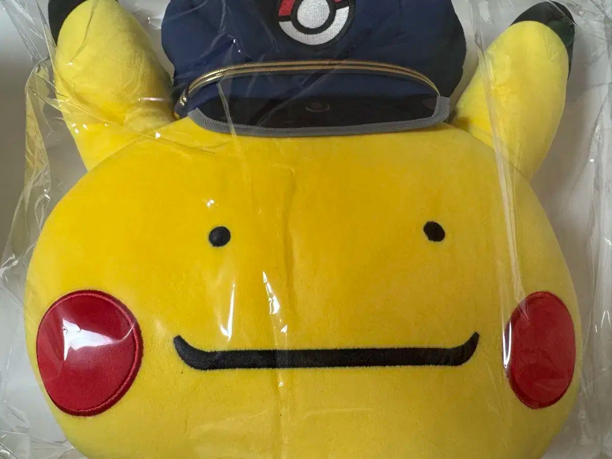 釜山限定 ポケモン カプセルステーション ピカチュウ ぬいぐるみクッション ポケットモンスター カプセル 駅 リン 釜山 ポップアップ