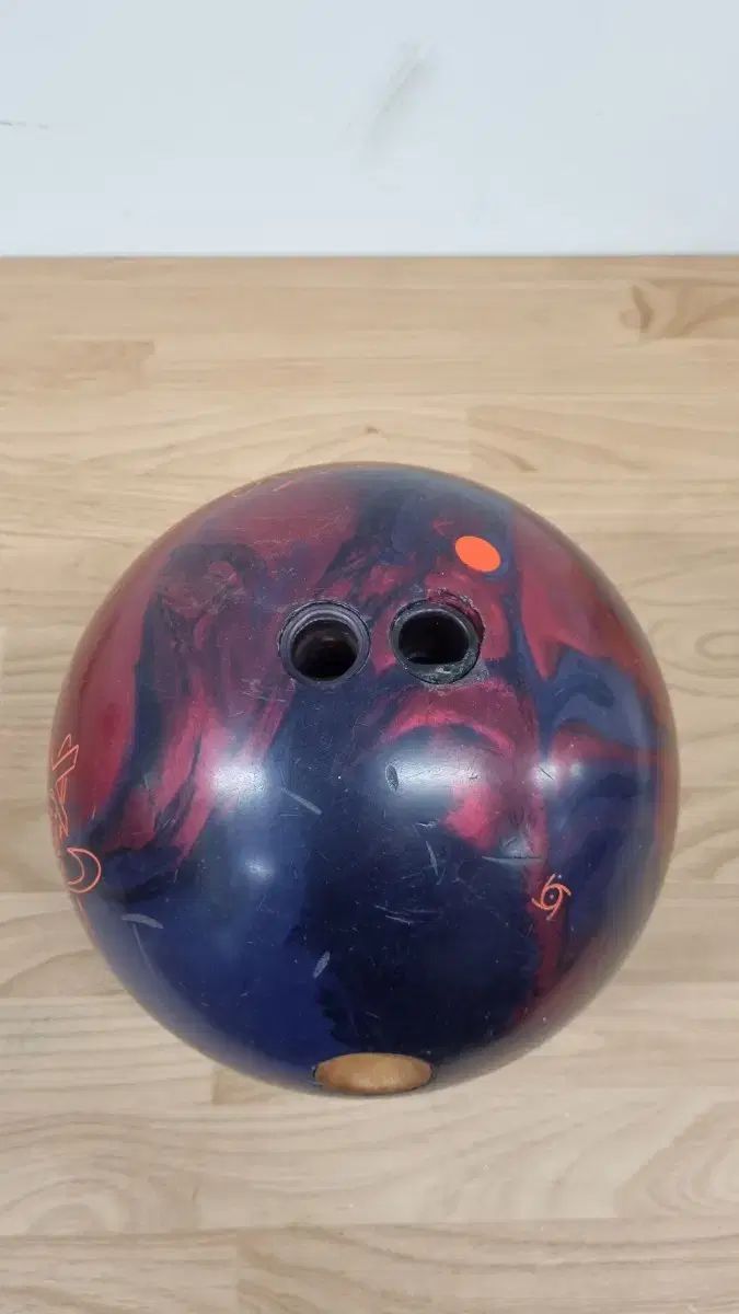 ボーリングボール