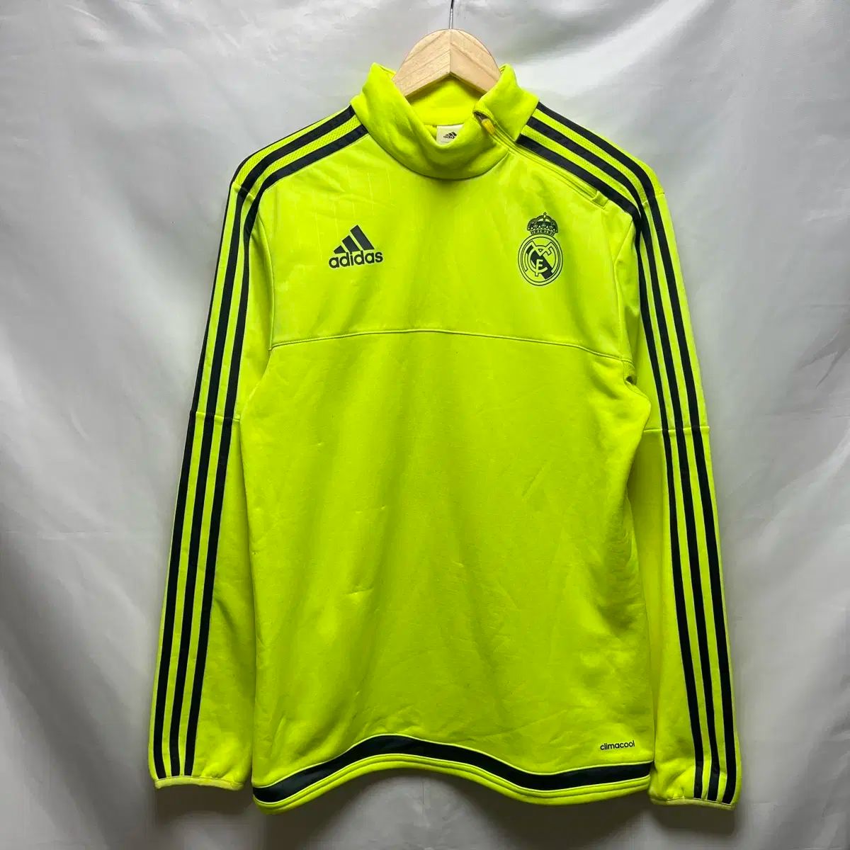 正規品・新品未開封】レアル・マドリード 24/25プロトレーニングシャツ