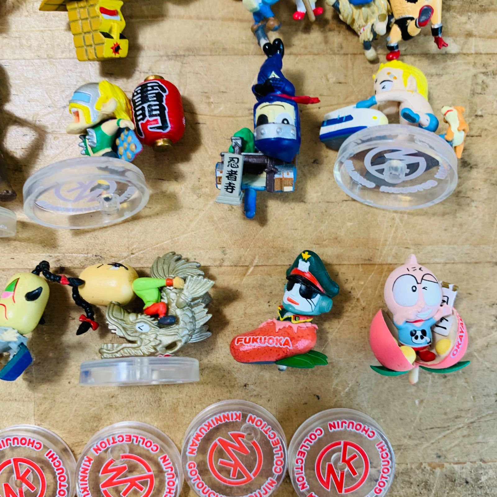 激レア　キン肉マン　ウォーズマン　熊爪出没注意　缶バッジ　レトロ　当時物 激レア キン肉マン ウォーズマン 熊爪出没注意 缶バッジ レトロ