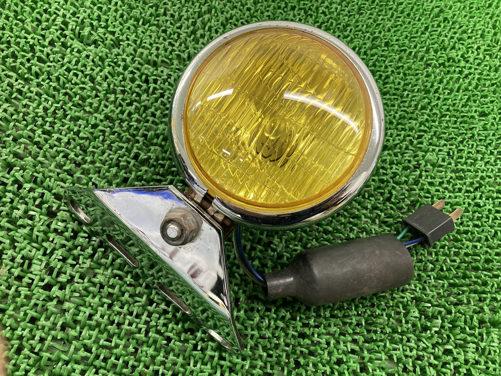 バルカン400 ヘッドライト 社外 中古 バイク 部品 VN400A 4インチ イエローレンズ バルカン800にも チョッパー 修復素材に