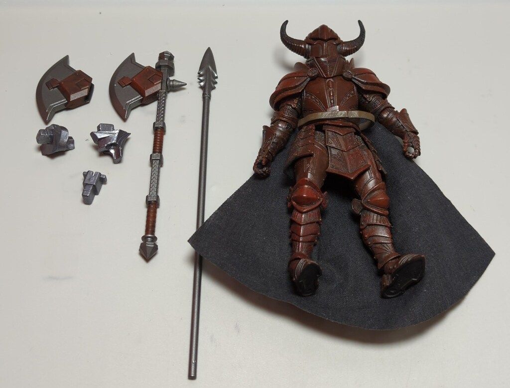 FOUR HORSEMEN ACTION FIGURE VORGUS VERMILLIES THE BLOOD ARMOR
